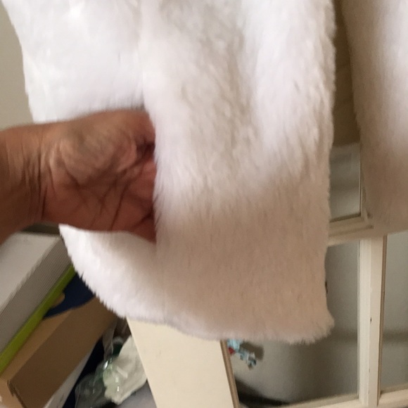 Coat - Picture 7 of 9